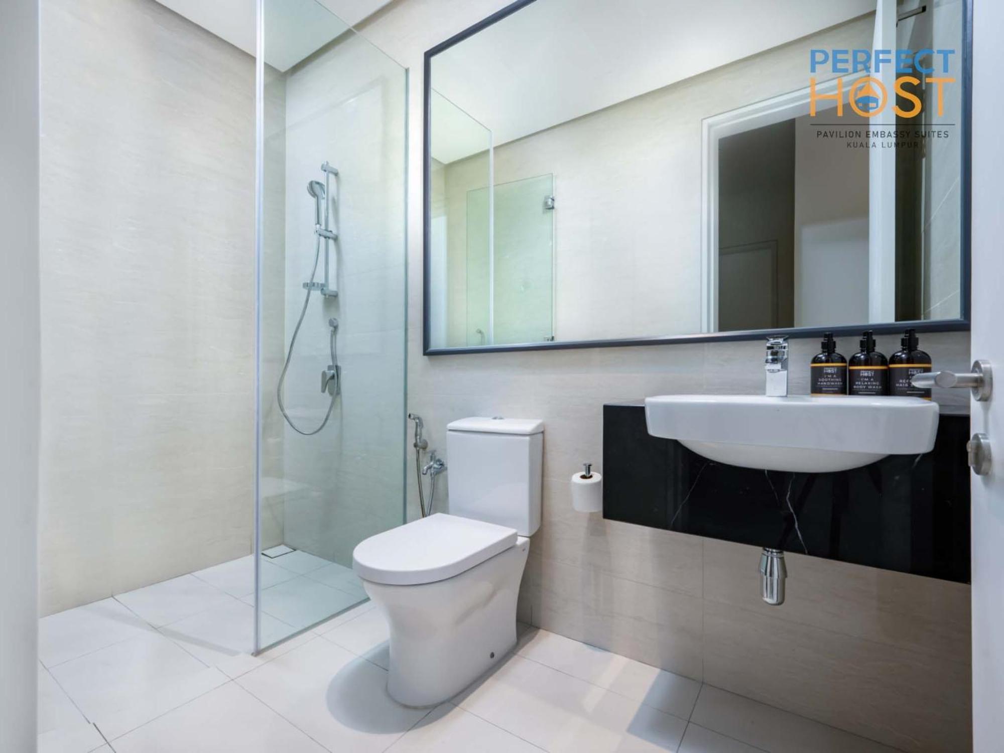 Apartment Pavilion Embassy Kl By Perfect Host *
